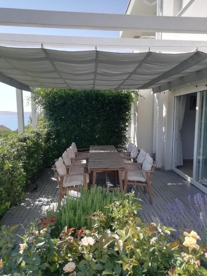 House Natali 70M From The Beach - Free Ev Top Up Rtina Kültér fotó